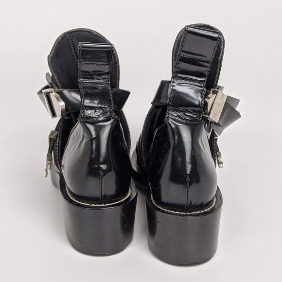 SOLDBalenciaga Ceinture Buckle Cut Out Ankle Boots - Picture 2 of 8